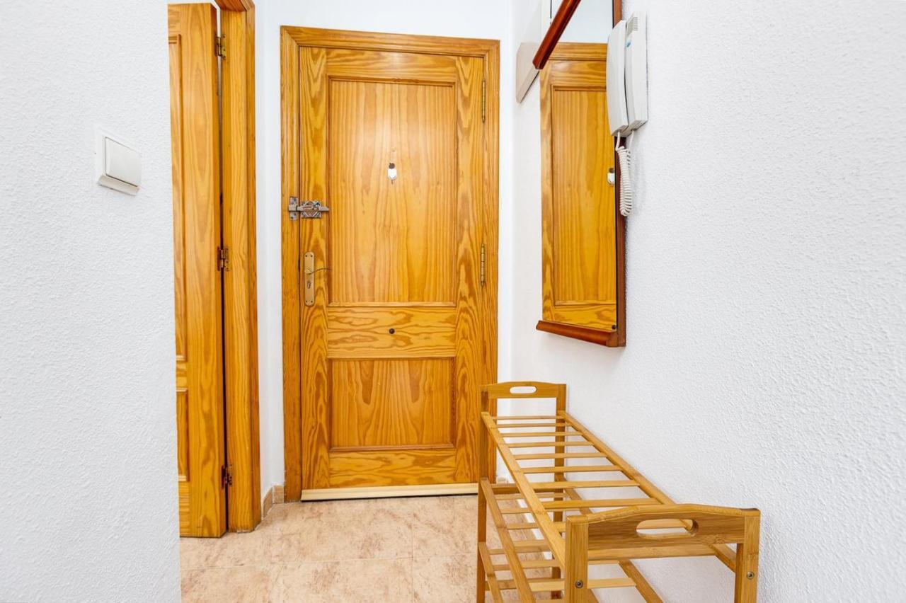Сomfortable Apartament Caballero De Rodas Torrevieja Exterior photo